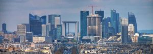 Lire la suite à propos de l’article Louer un bureau à Paris-La Défense : quels avantages pour les entreprises ?