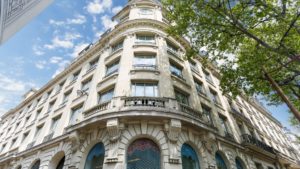 Lire la suite à propos de l’article L’évolution de l’immobilier de bureaux à Paris en 2025 : entre réinvention et résilience